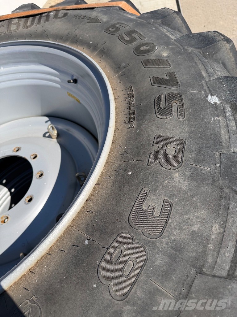 Michelin + Trelleborg 710/55 R30 + 650/75 R38 Tyres, wheels and rims