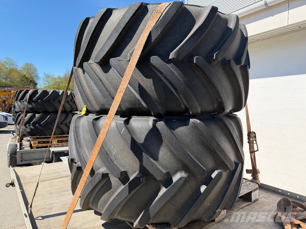 Michelin + Trelleborg 710/55 R30 + 650/75 R38 Tyres, wheels and rims