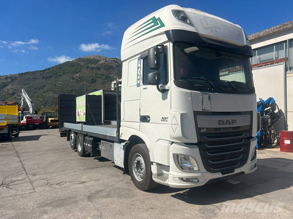 DAF XF 460 Бортові вантажівки