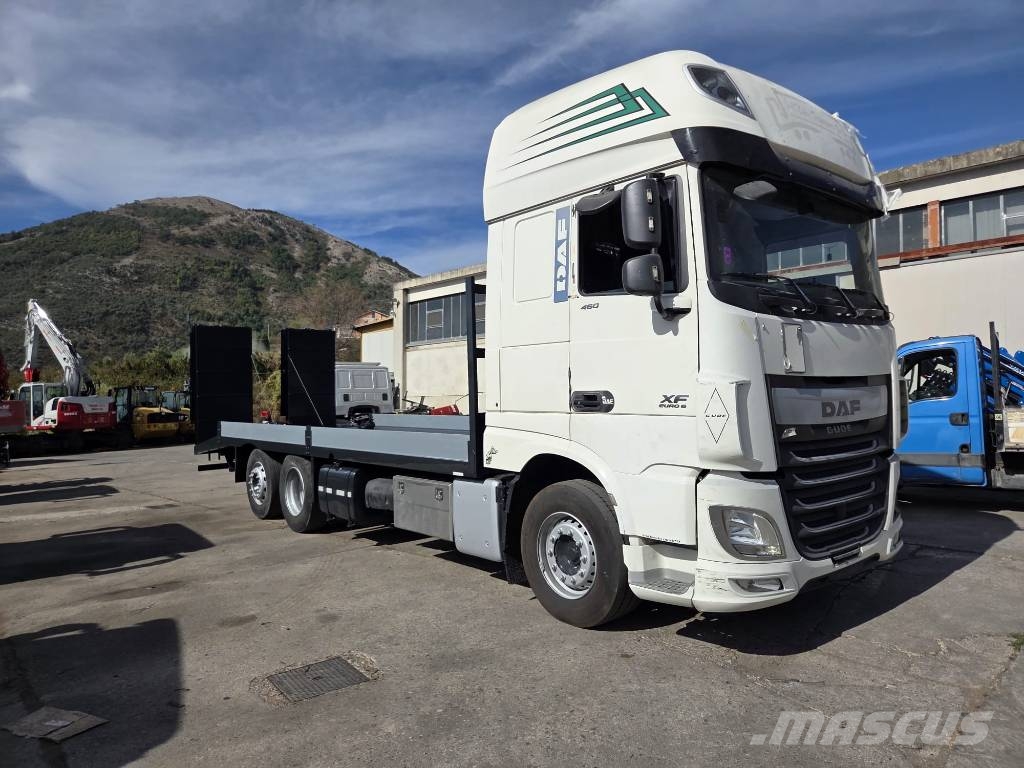 DAF XF 460 Kamioni sa ravan platformom / vitlom