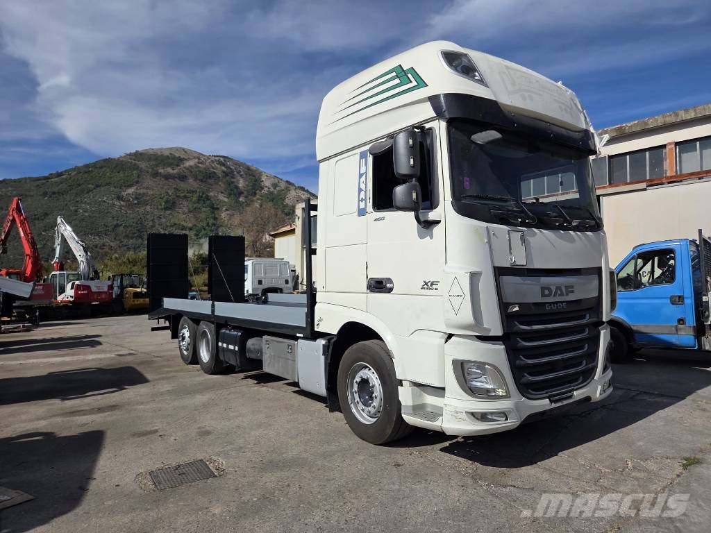 DAF XF 460 Kamioni sa ravan platformom / vitlom