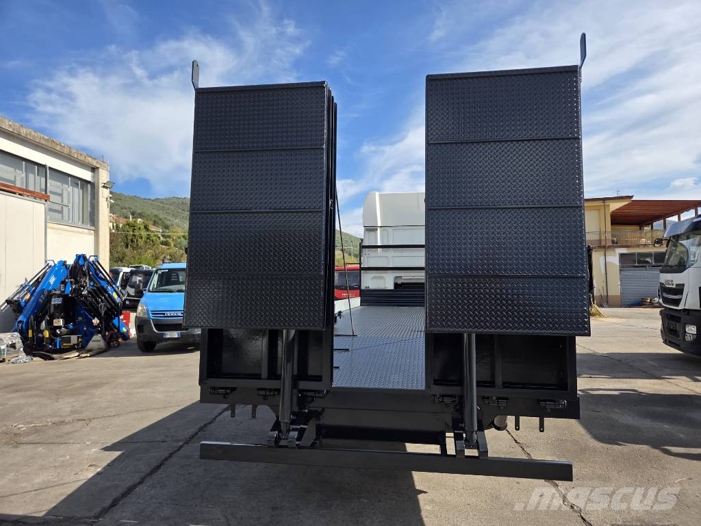 DAF XF 460 Kamioni sa ravan platformom / vitlom