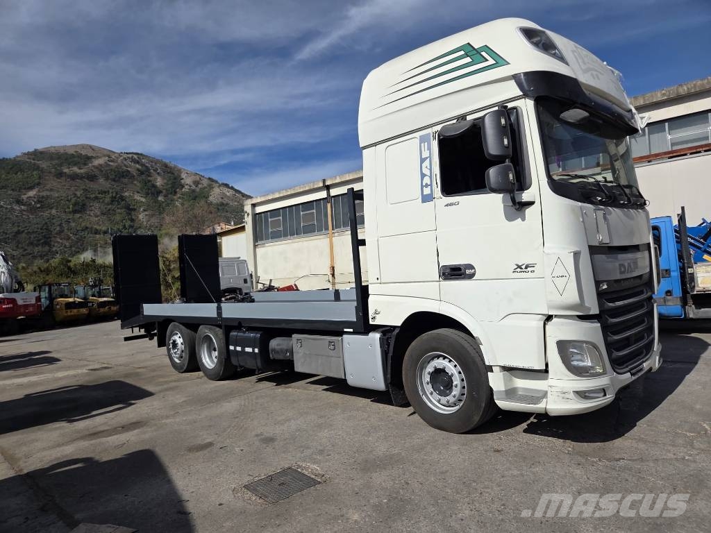 DAF XF 460 Kamioni sa ravan platformom / vitlom