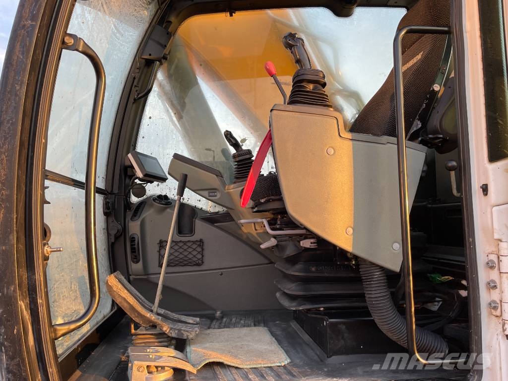 Liebherr R 924 Litronic حفارات زحافة