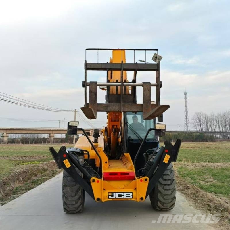 JCB 540 Teleszkópos rakodók