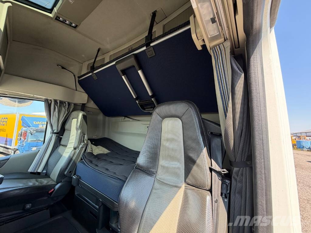 Volvo FH 500 Serie 4860 Camiones caja cerrada