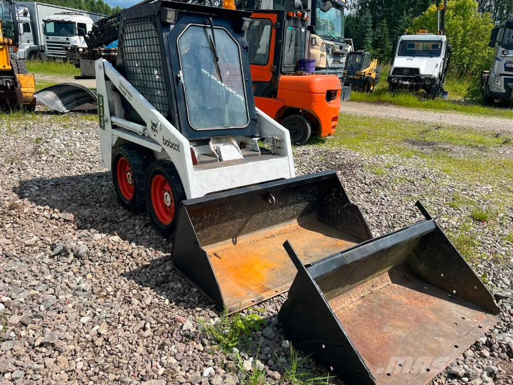 Bobcat 533 + 2 BUCKETS Minilader