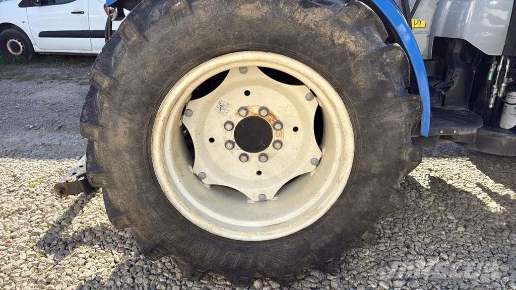 New Holland T3.80F 0 トラクター