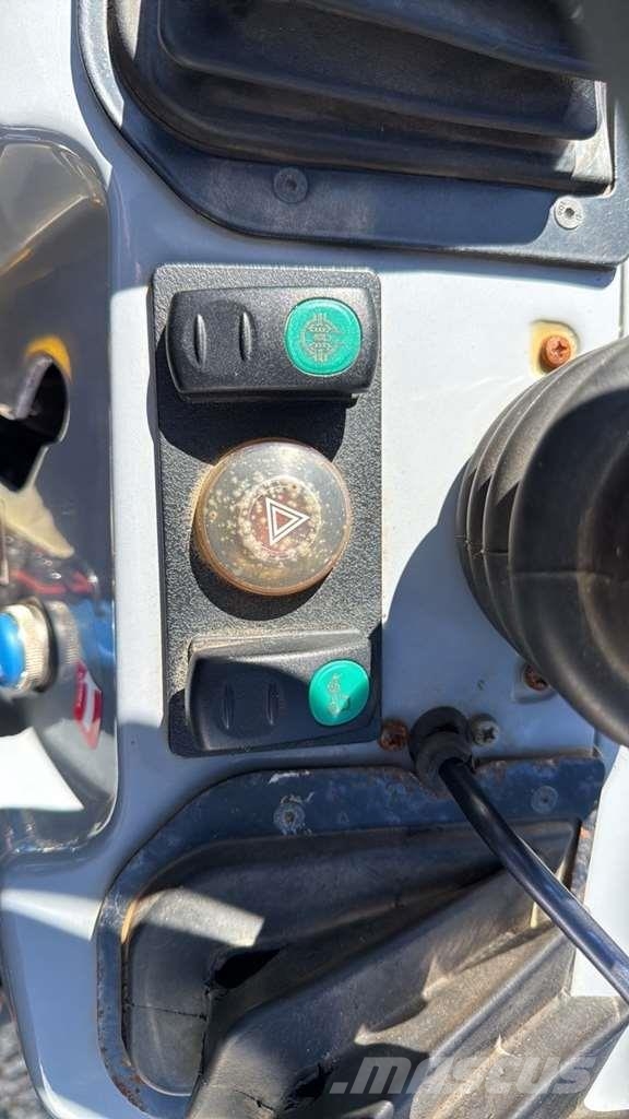 New Holland T3.80F 0 トラクター