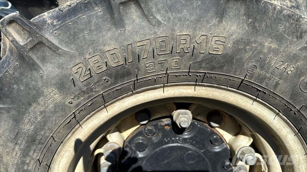 New Holland T3.80F 0 トラクター