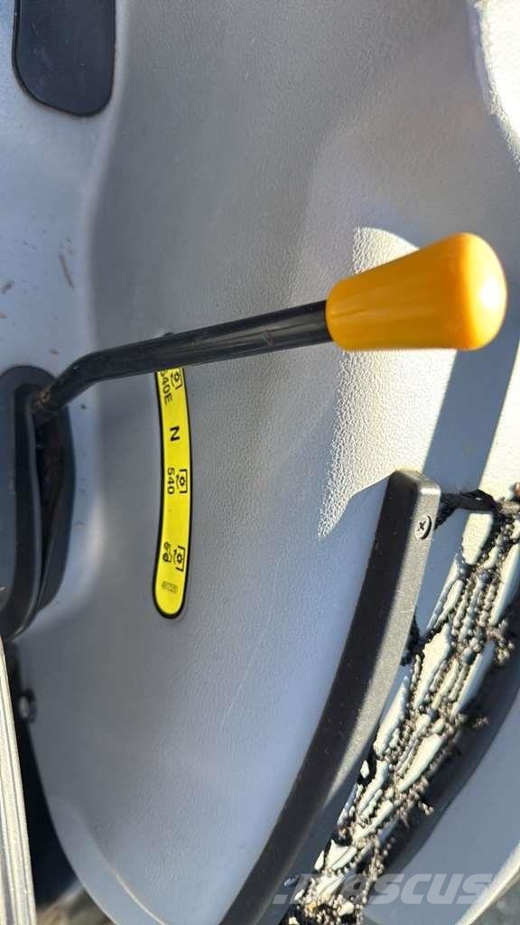 New Holland T3.80F 0 トラクター