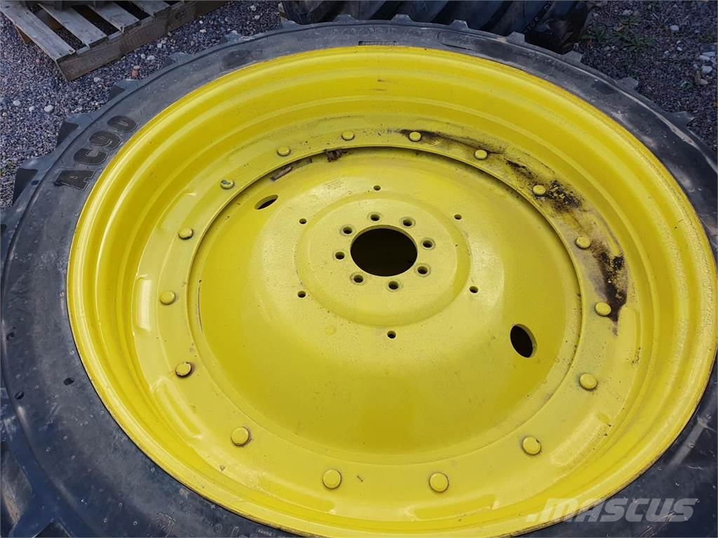 Mitas 270/95R48 x2 Ruedas