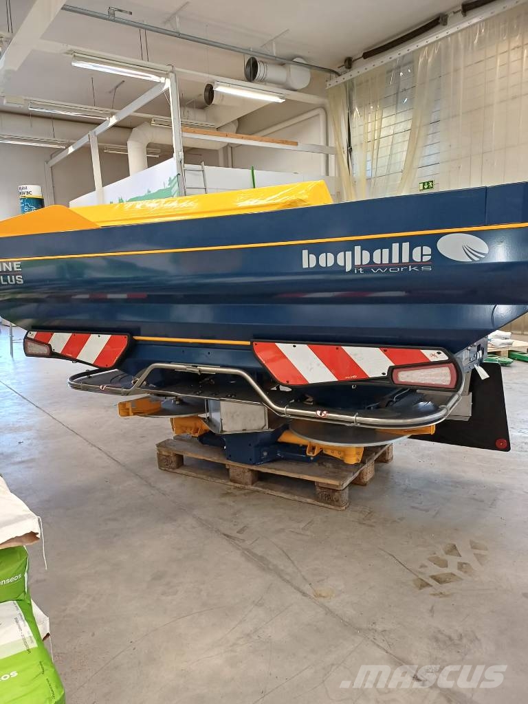 Bogballe M35W oPlus Isobus 矿物肥料撒播机