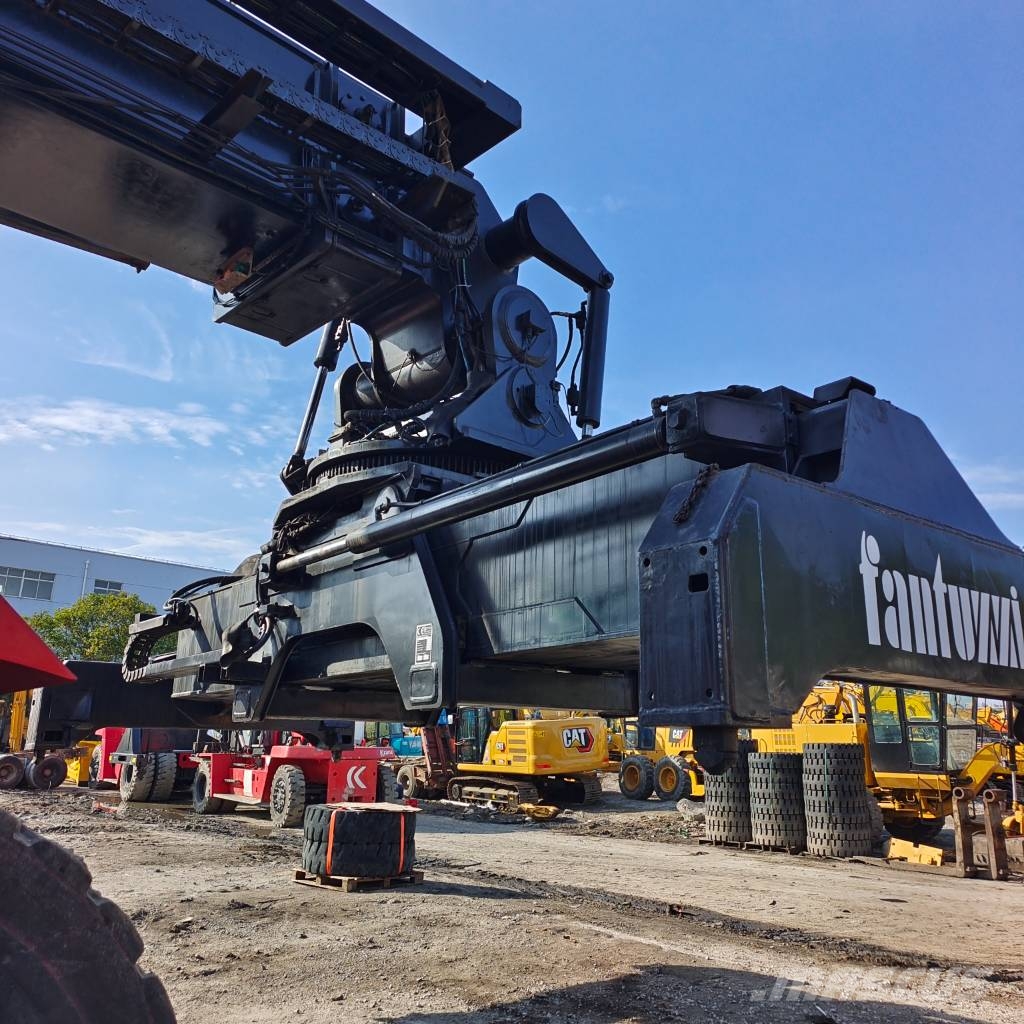 Fantuzzi 45 Ton Reach Stacker China Largest Supplier Reachstackere