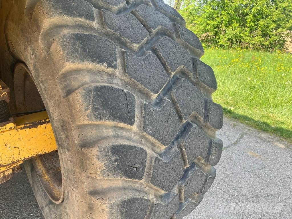 Bell ADT B 30 D 6x6 Camiones articulados