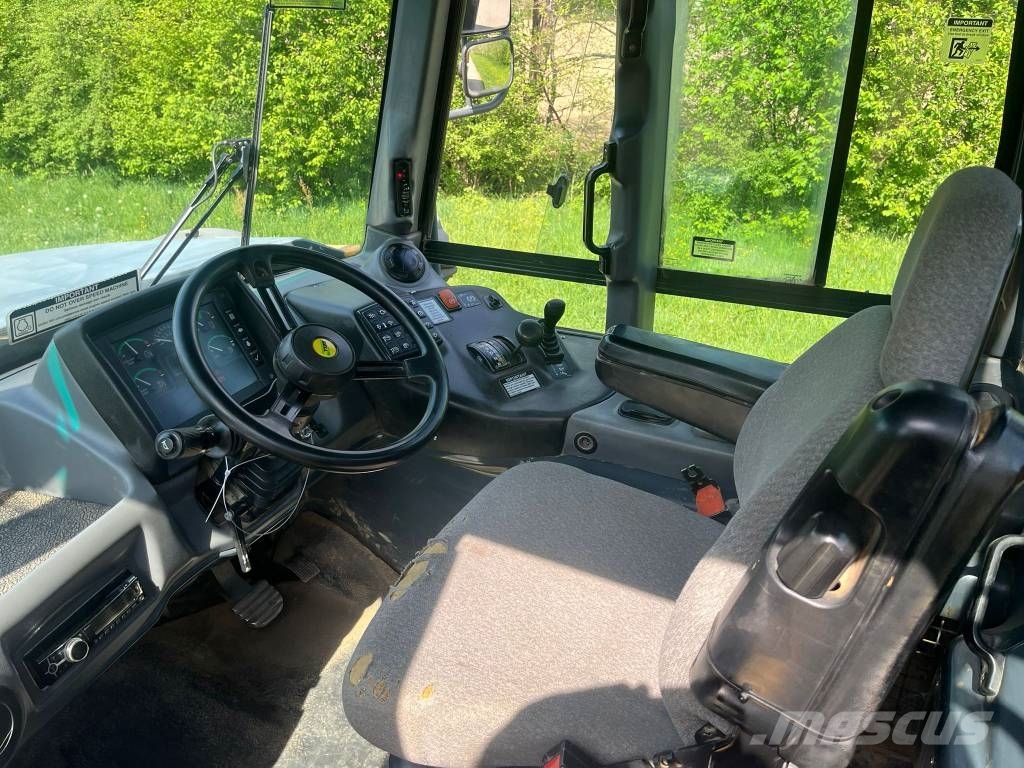 Bell ADT B 30 D 6x6 Camiones articulados