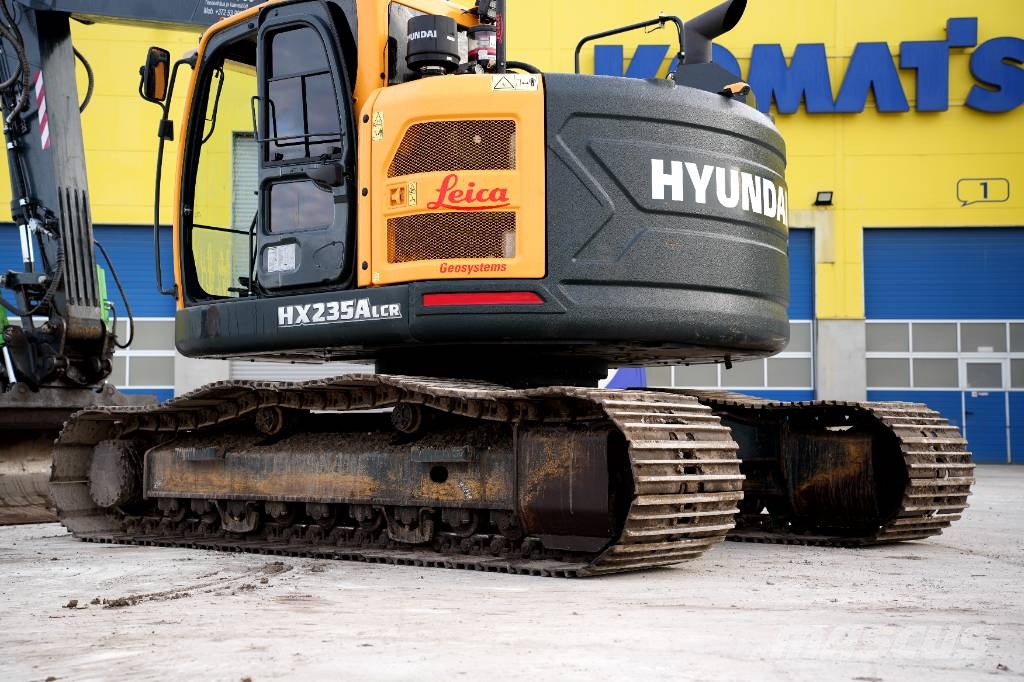 Hyundai HX 235 ALCR Roomikekskavaatorid
