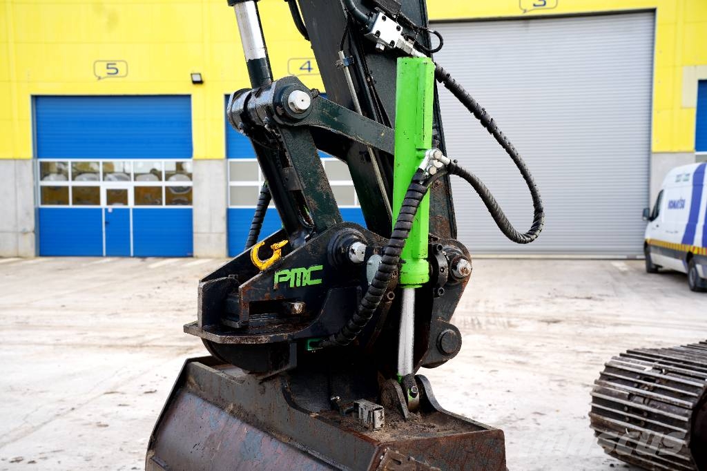 Hyundai HX 235 ALCR Roomikekskavaatorid
