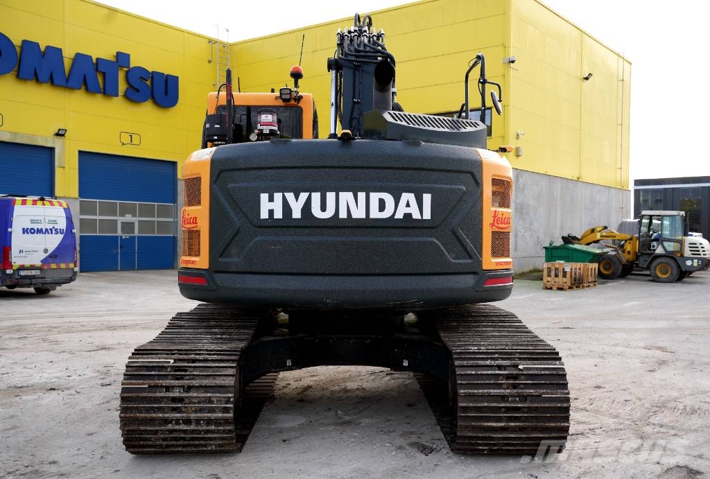 Hyundai HX 235 ALCR Roomikekskavaatorid