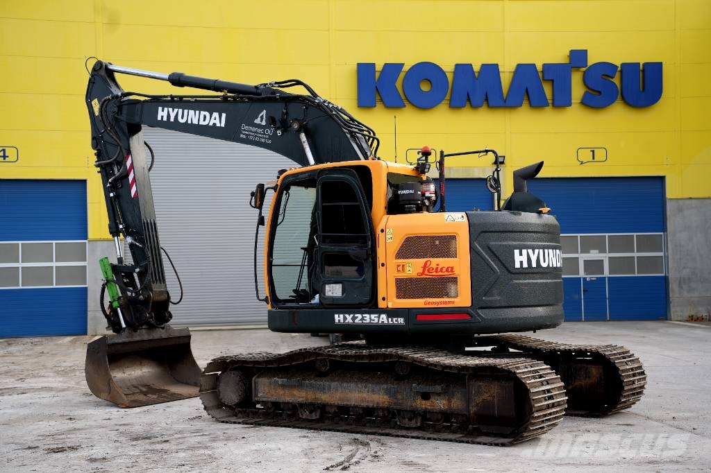 Hyundai HX 235 ALCR Roomikekskavaatorid