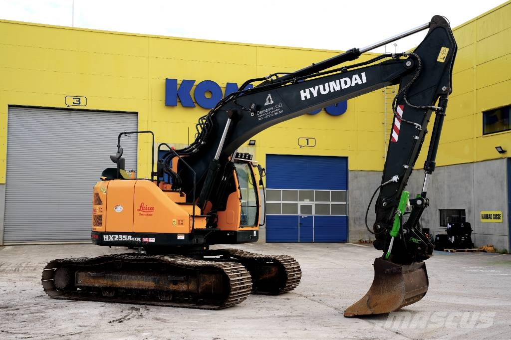 Hyundai HX 235 ALCR Roomikekskavaatorid