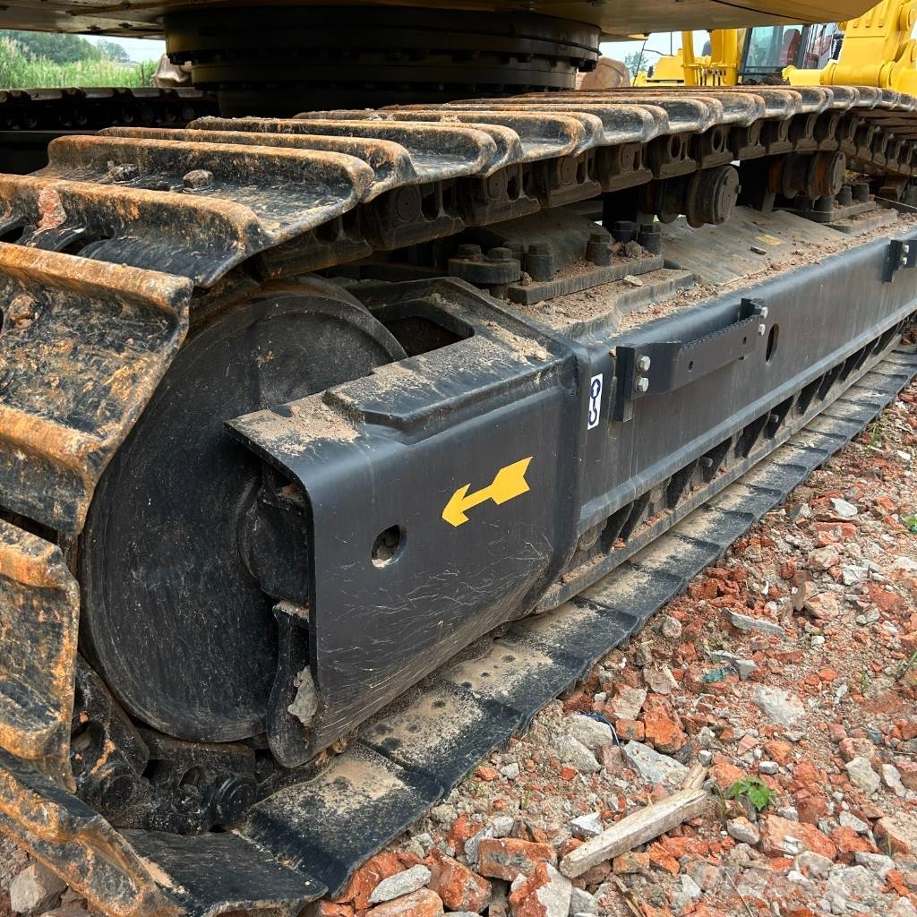 Komatsu 450 Εκσκαφείς με ερπύστριες
