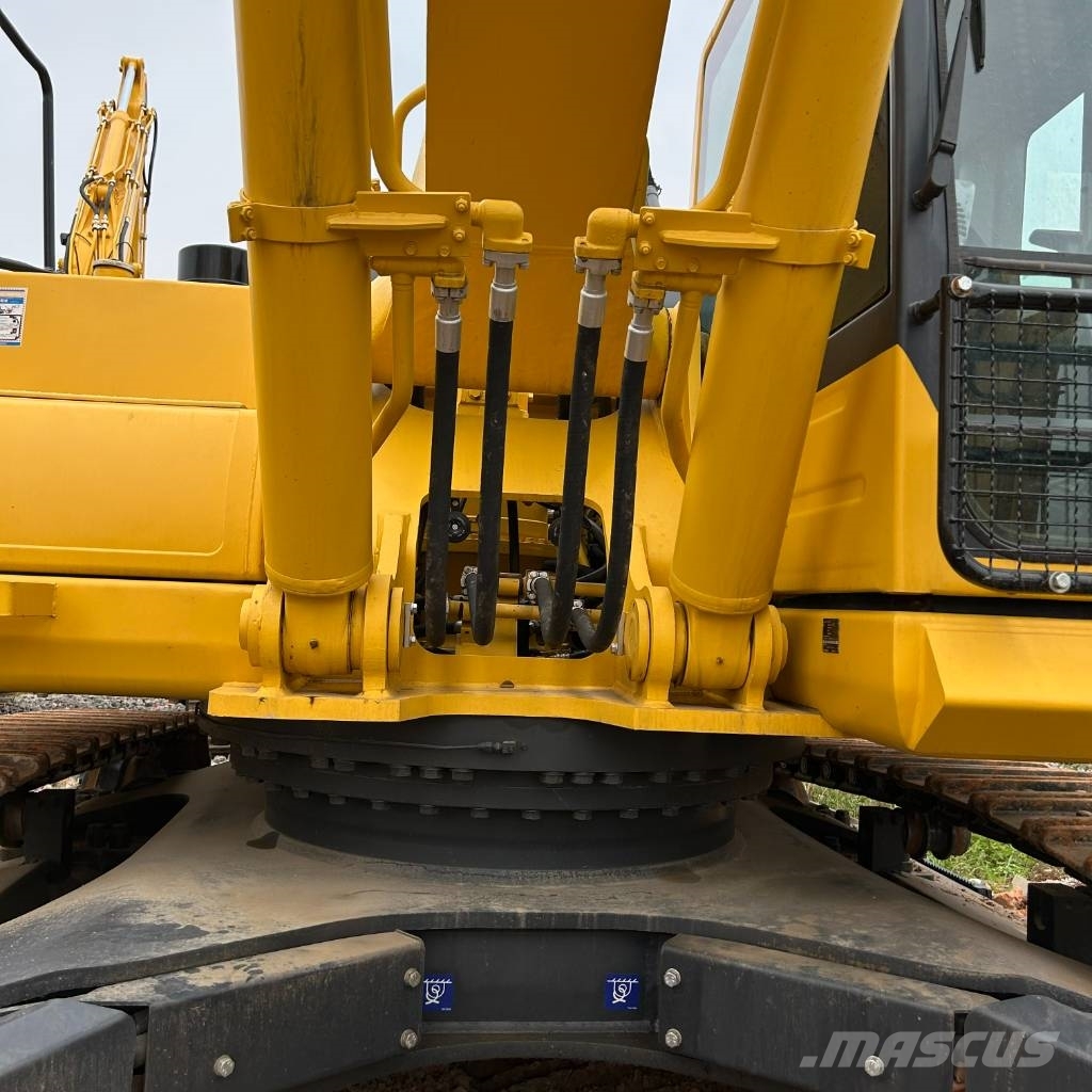 Komatsu 450 Εκσκαφείς με ερπύστριες