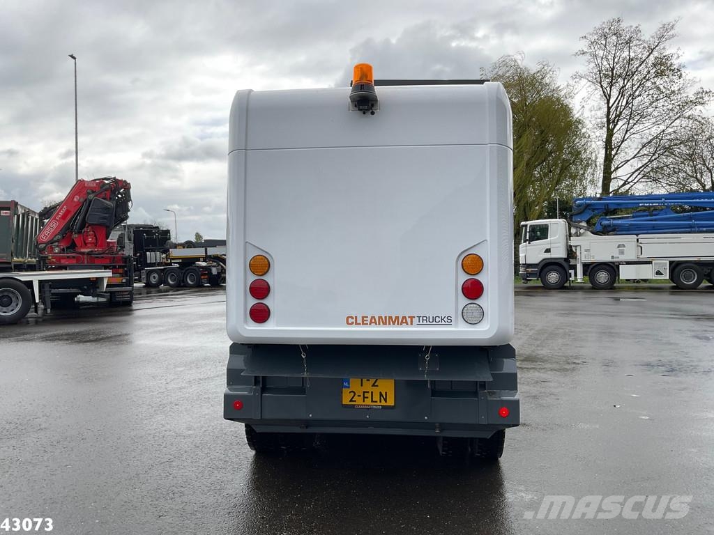 Ravo 540 STH Euro 6 with 3-rd brush Sweeper trucks