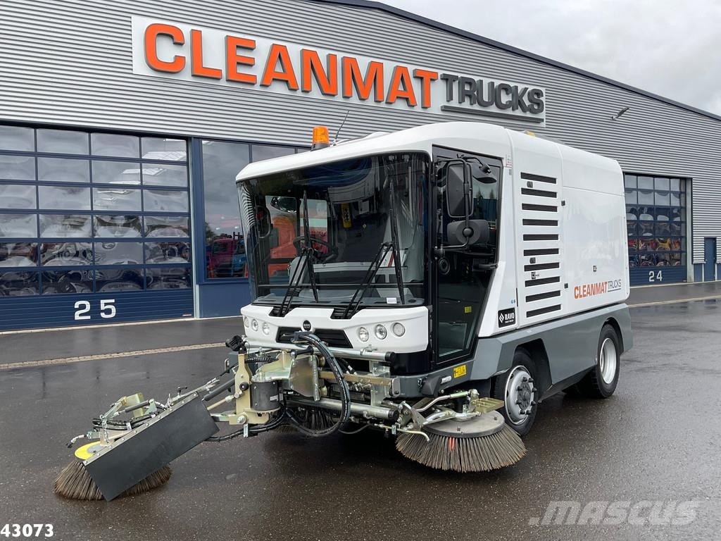 Ravo 540 STH Euro 6 with 3-rd brush Sweeper trucks