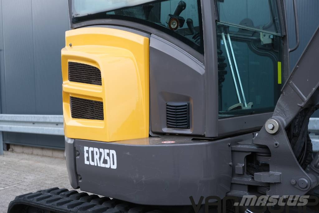 Volvo ECR 25 D | 2016 | 2763h Mini bageri < 7t