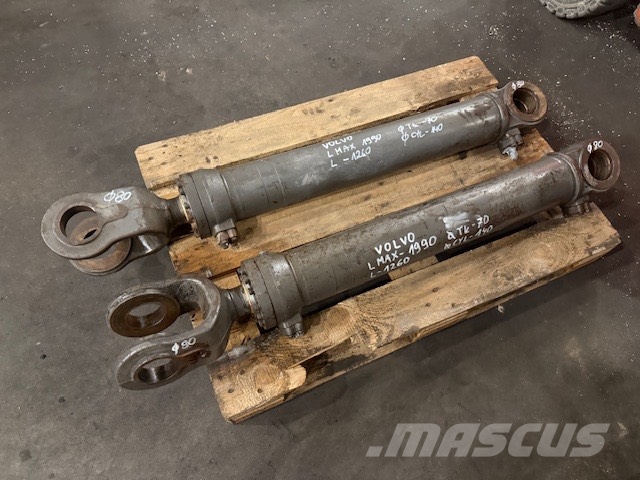 Volvo L 90 USED HYDRAULIC CYLINDER Hidraulikos įrenginiai