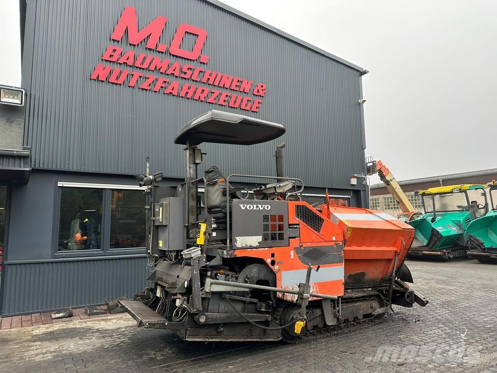 VOLVO-ABG Titan 2820 아스팔트 포장장비