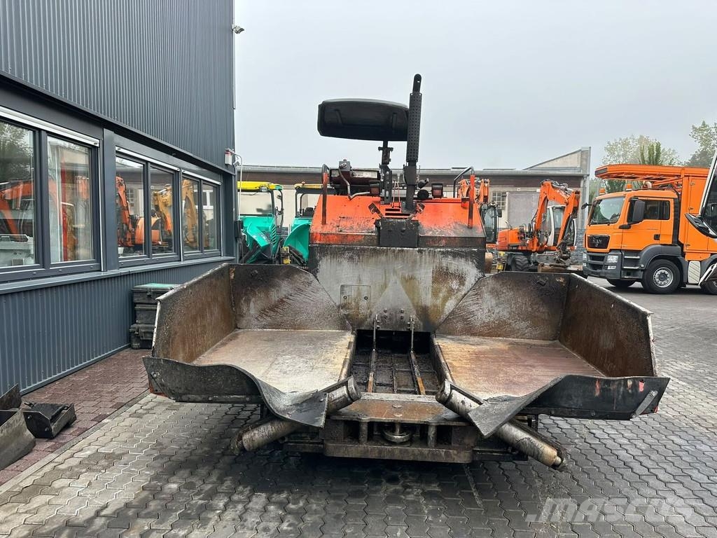VOLVO-ABG Titan 2820 Asfalto klotuvai