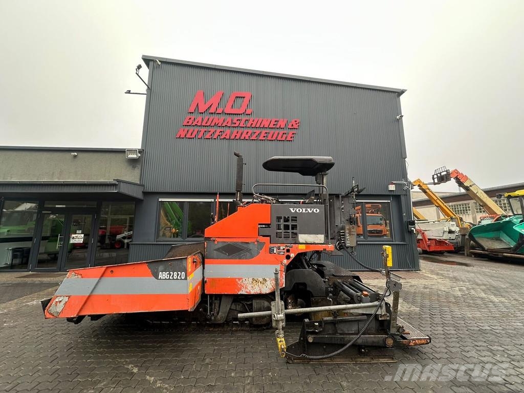 VOLVO-ABG Titan 2820 Asfalto klotuvai
