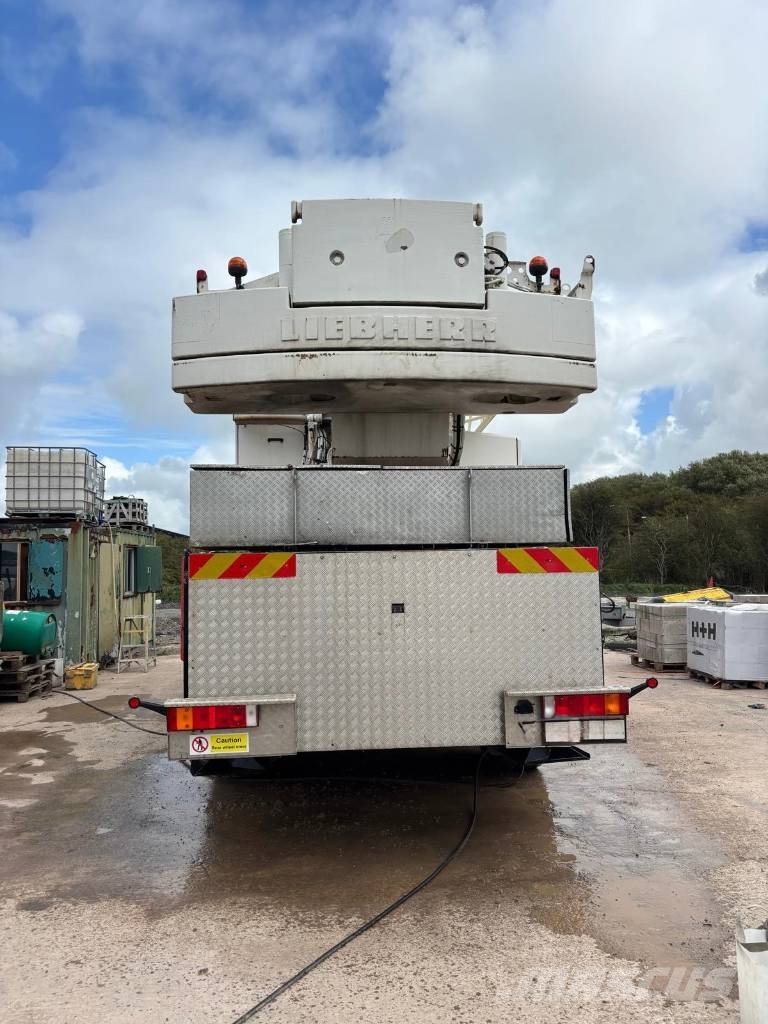 Liebherr LTM 1055-3.1 All terrain cranes