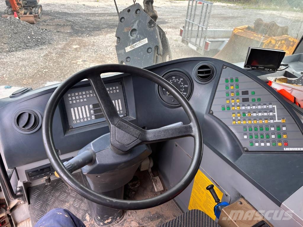 Liebherr LTM 1055-3.1 All terrain cranes