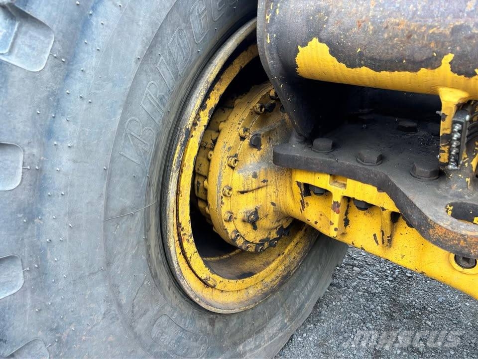Volvo L 180 C Traktor med skogsutstyr