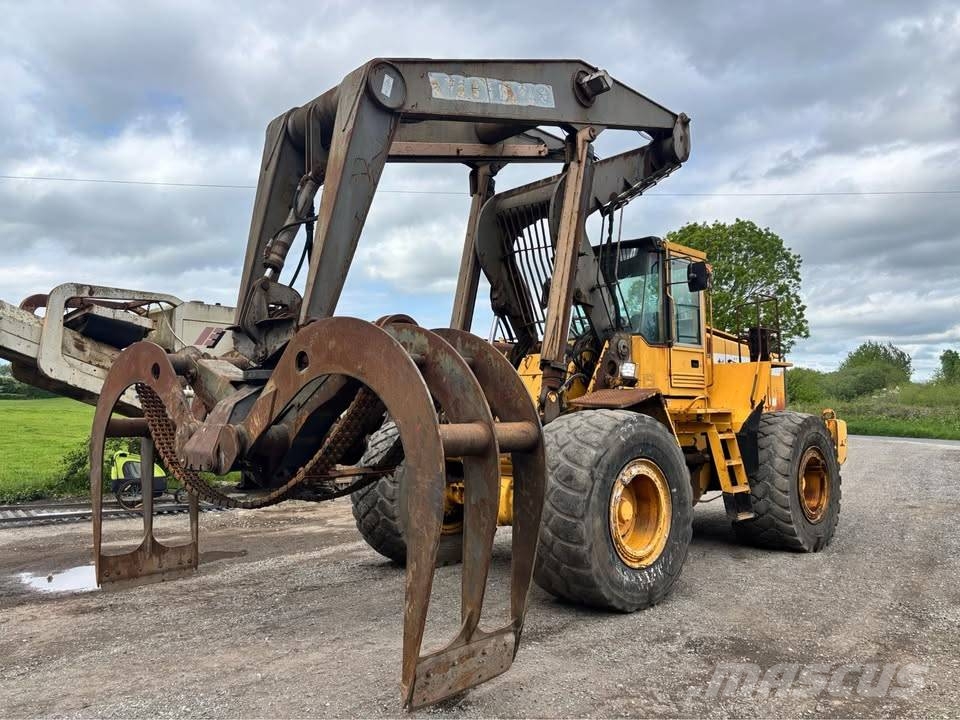 Volvo L 180 C Traktor med skogsutstyr
