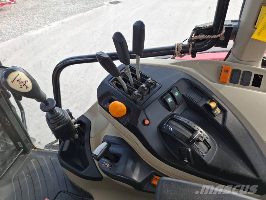 Massey Ferguson 5710 Traktorer