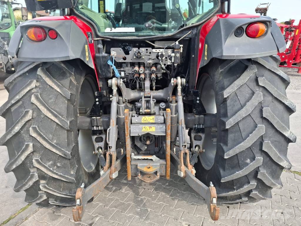 Massey Ferguson 5710 Traktorer
