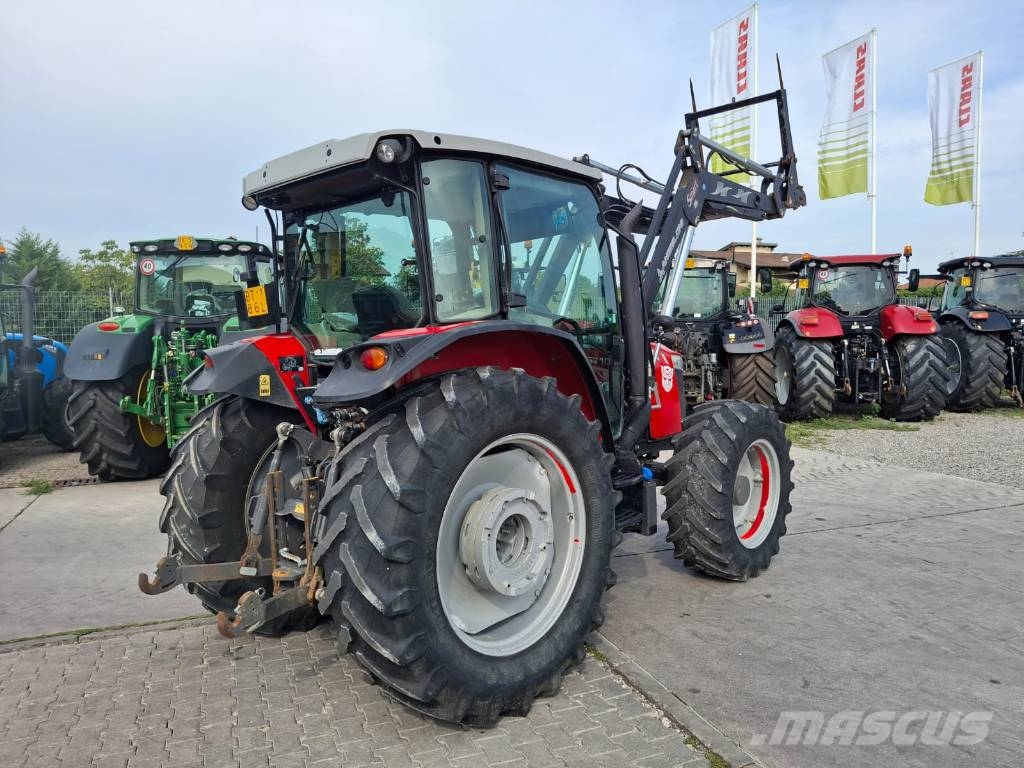 Massey Ferguson 5710 Traktorer