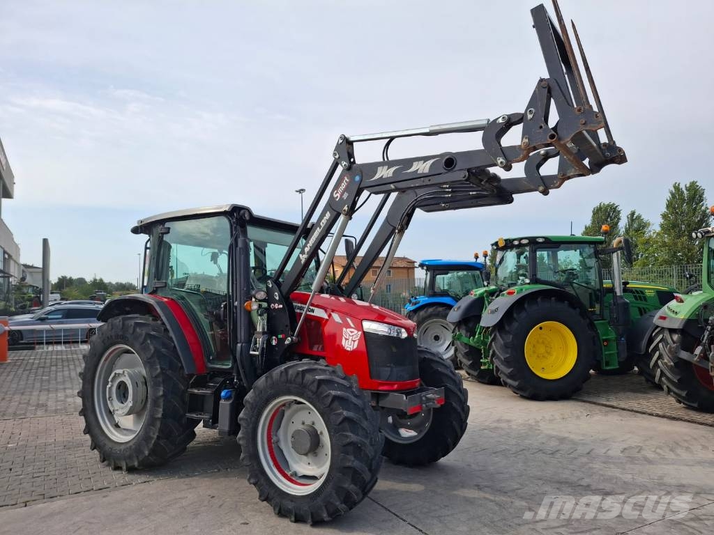 Massey Ferguson 5710 Traktorer