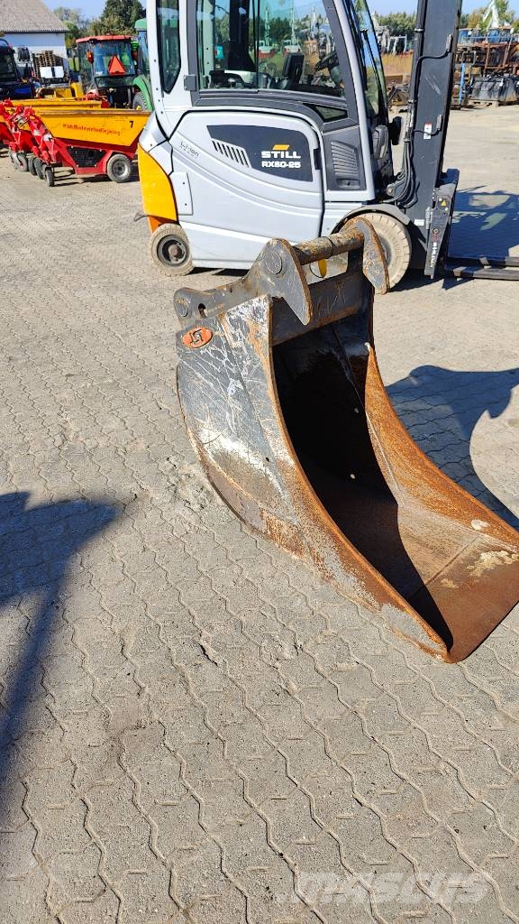 JST 600 mm graveskovl type GS7 S60 Buckets