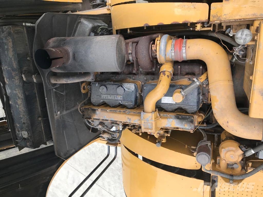 CAT 824 G 推土機