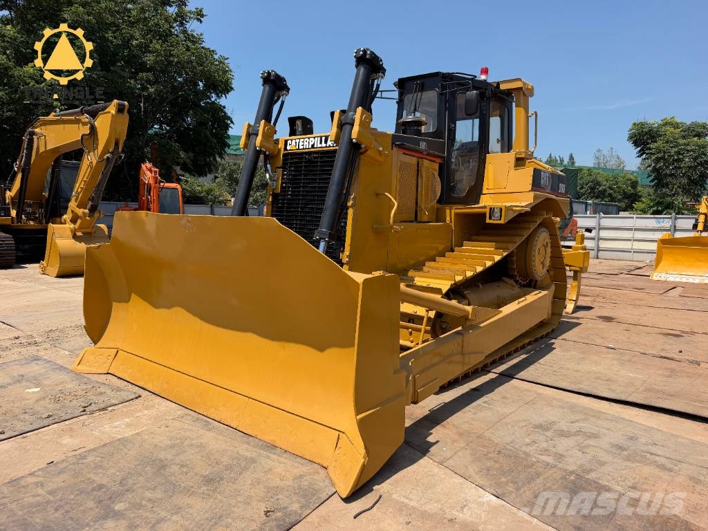 CAT D 8 R Buldožeri gusjeničari