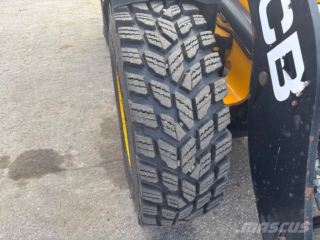JCB 409 / Aura, Kauha, Hiekoitin, Hyvät renkaat! لوادر بعجل