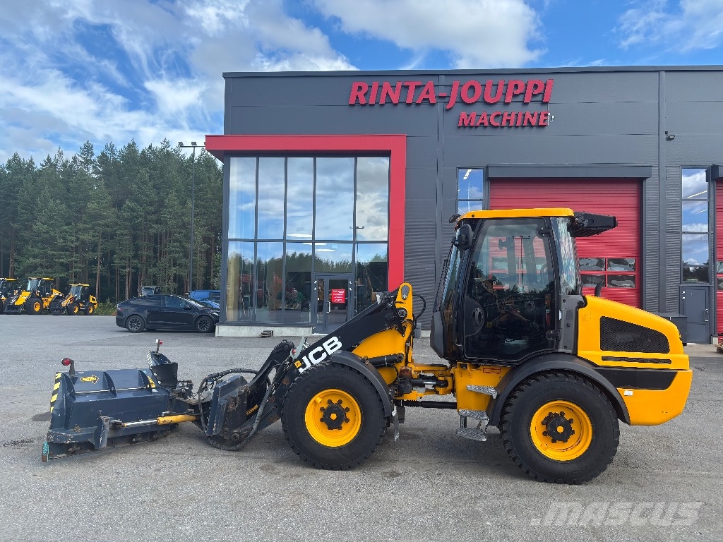 JCB 409 / Aura, Kauha, Hiekoitin, Hyvät renkaat! لوادر بعجل
