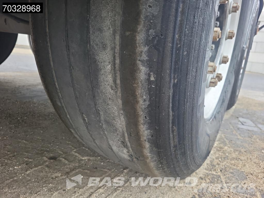 Schmitz Cargobull SCB*S3D Lift Axle Cramaro Steel Semirremolques de volteo