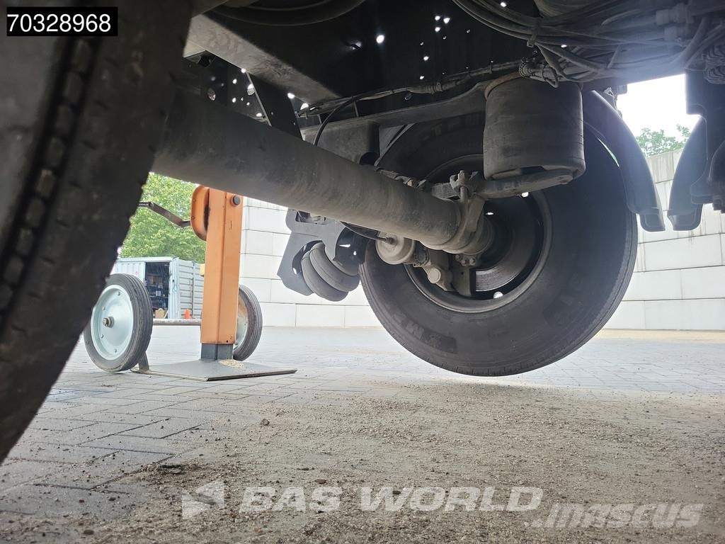 Schmitz Cargobull SCB*S3D Lift Axle Cramaro Steel Semirremolques de volteo