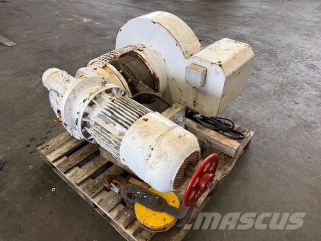 Bosch USED ELECTRIC WINCH 7,5 KW Accesorios y repuestos para equipo de perforación